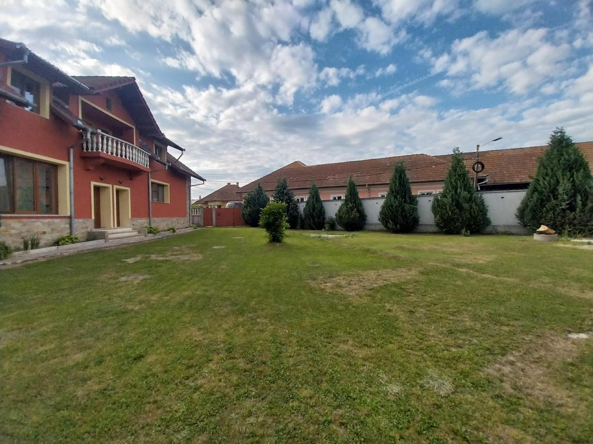 Serena House Cîrţişoara Bagian luar foto